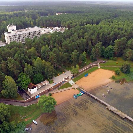 מלון Gatovichi Sanatorii Sosny At Naroch Lake מראה חיצוני תמונה
