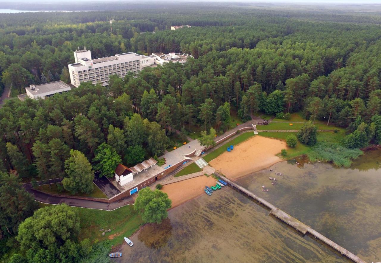 מלון Gatovichi Sanatorii Sosny At Naroch Lake מראה חיצוני תמונה